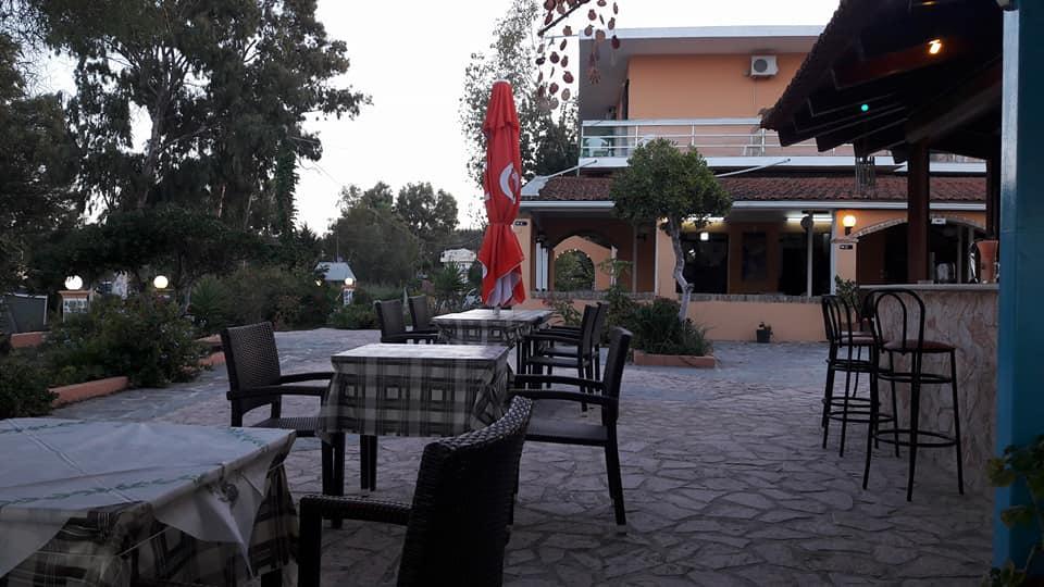 Nikolas Club Kavos Luaran gambar