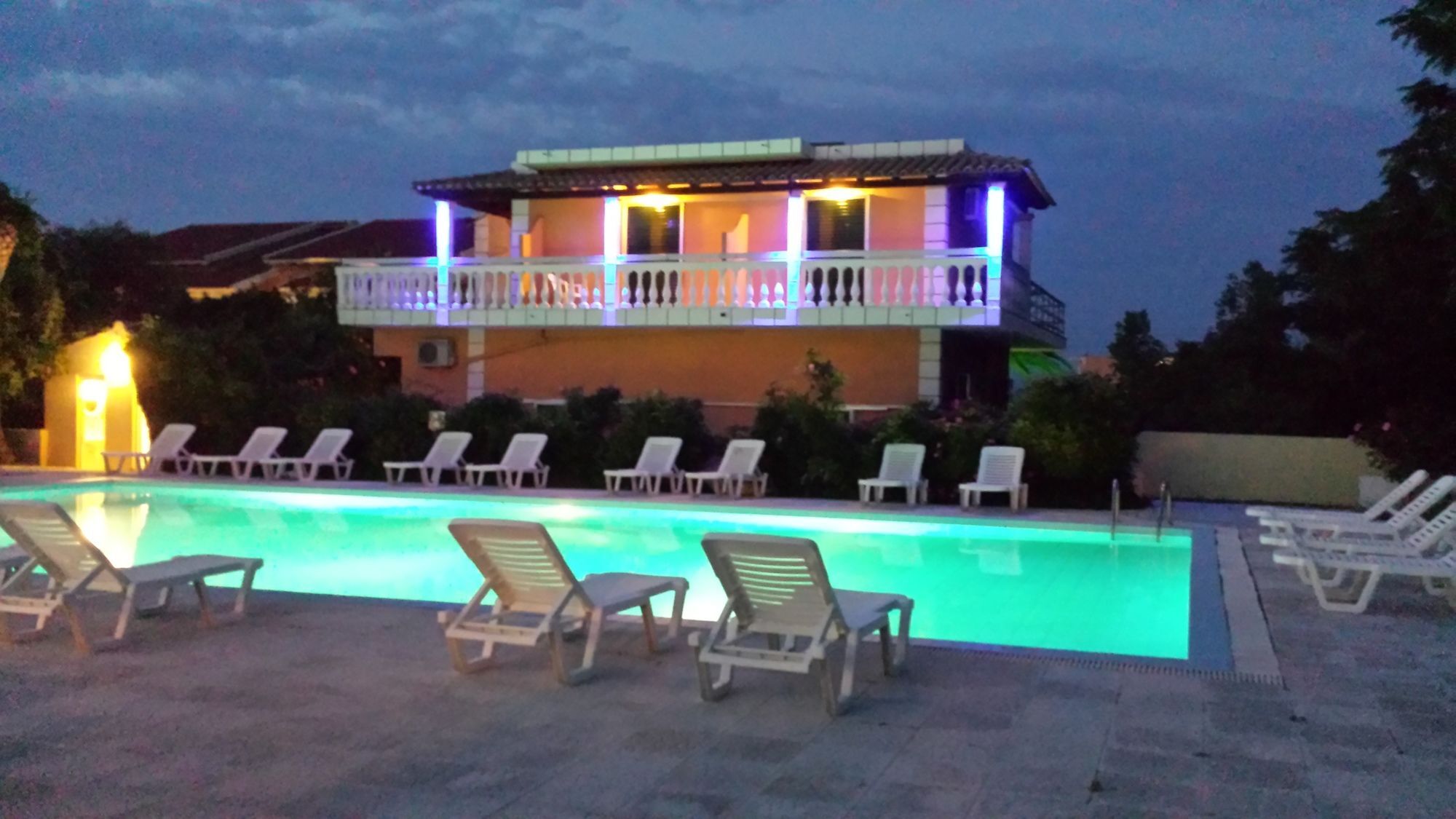 Nikolas Club Kavos Luaran gambar